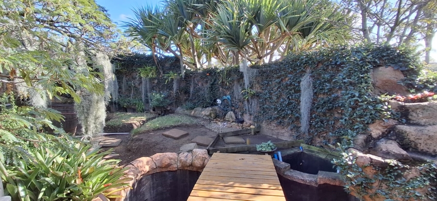 6 Bedroom Property for Sale in Haven Hills Eastern Cape